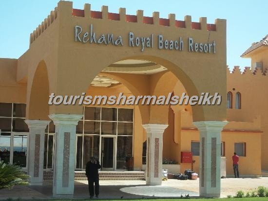 rehana-royal-beach-resort (3)